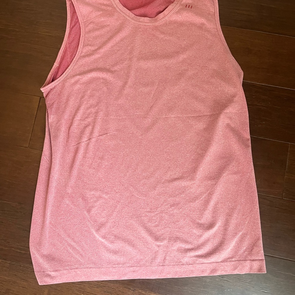 lululemon athletica heather red Tank Top size large